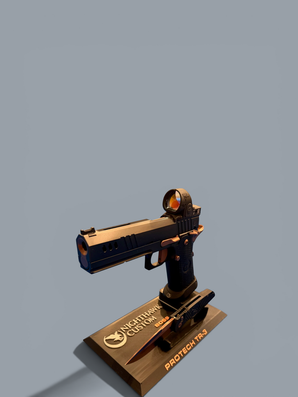 Pair your Pistol and Knife Display Stand – Personalized with Your Logo, Name & Custom Colors